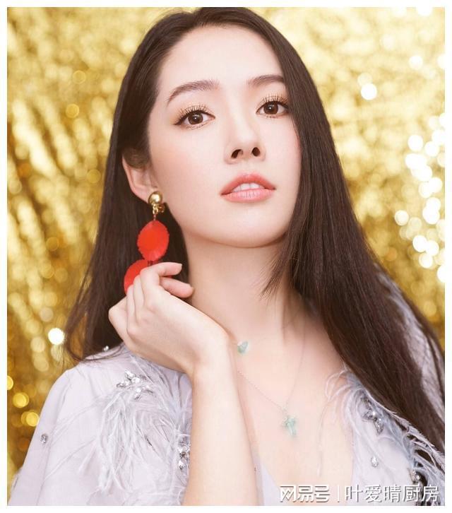 的10位明星妻子哪位明星的老婆最漂亮尊龙凯时ag旗舰厅网站娱乐圈颜值最高(图26)